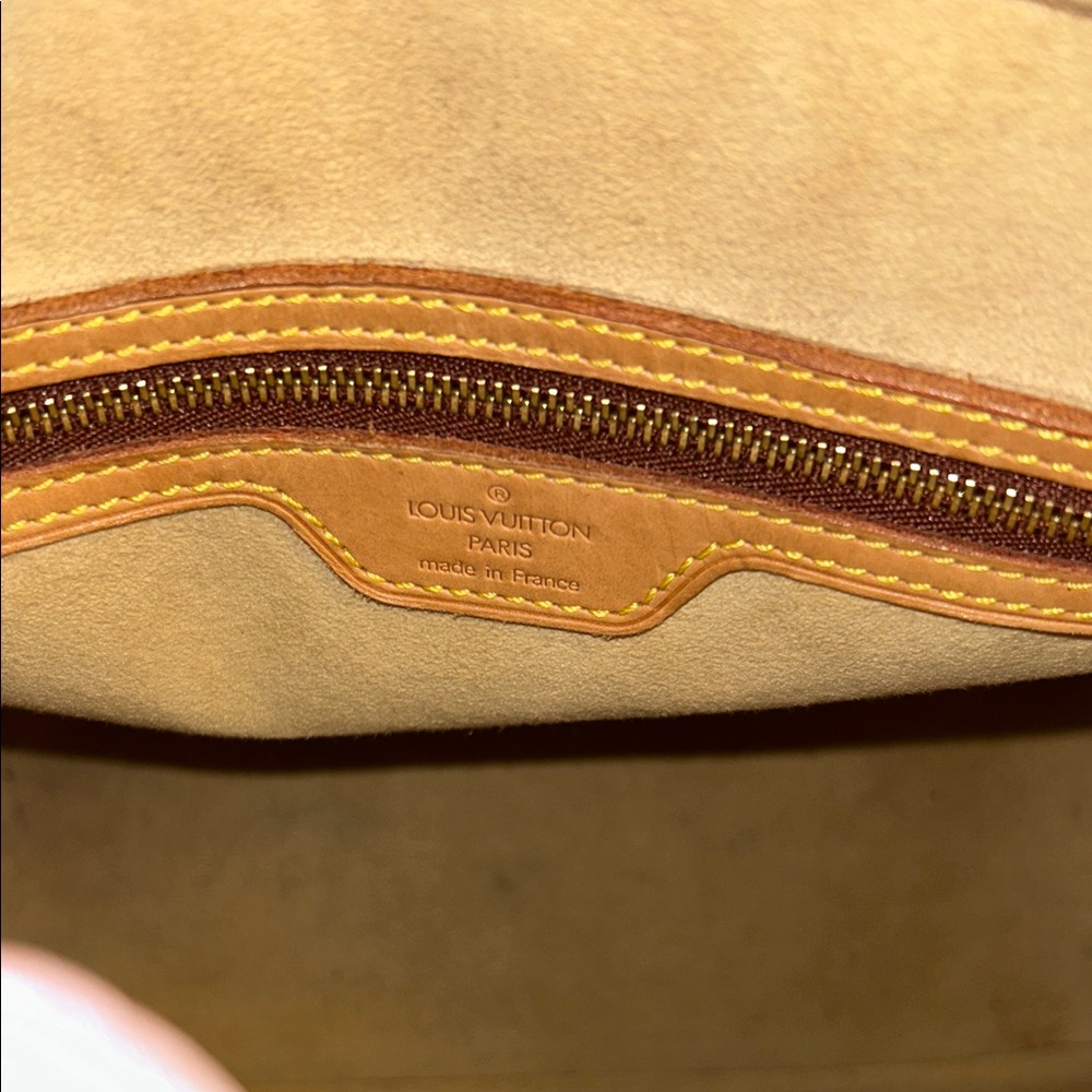 Louis Vuitton Dark Brown Monogram Looping Bag - Picture 9 of 16